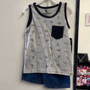Boys tank top with jeans shorts Gray tank top with black lightening bolts and de